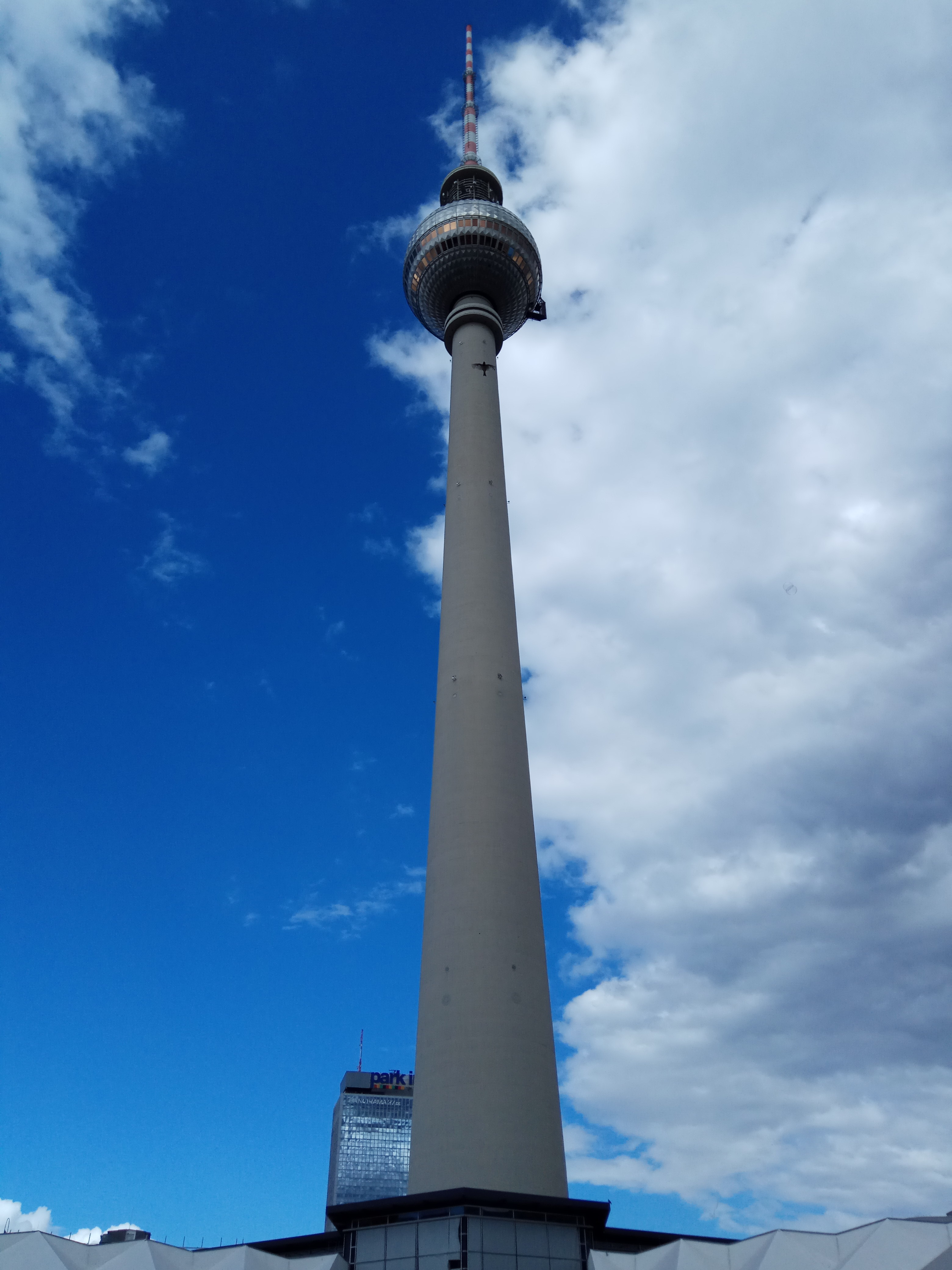 Cloud tower, Berlin