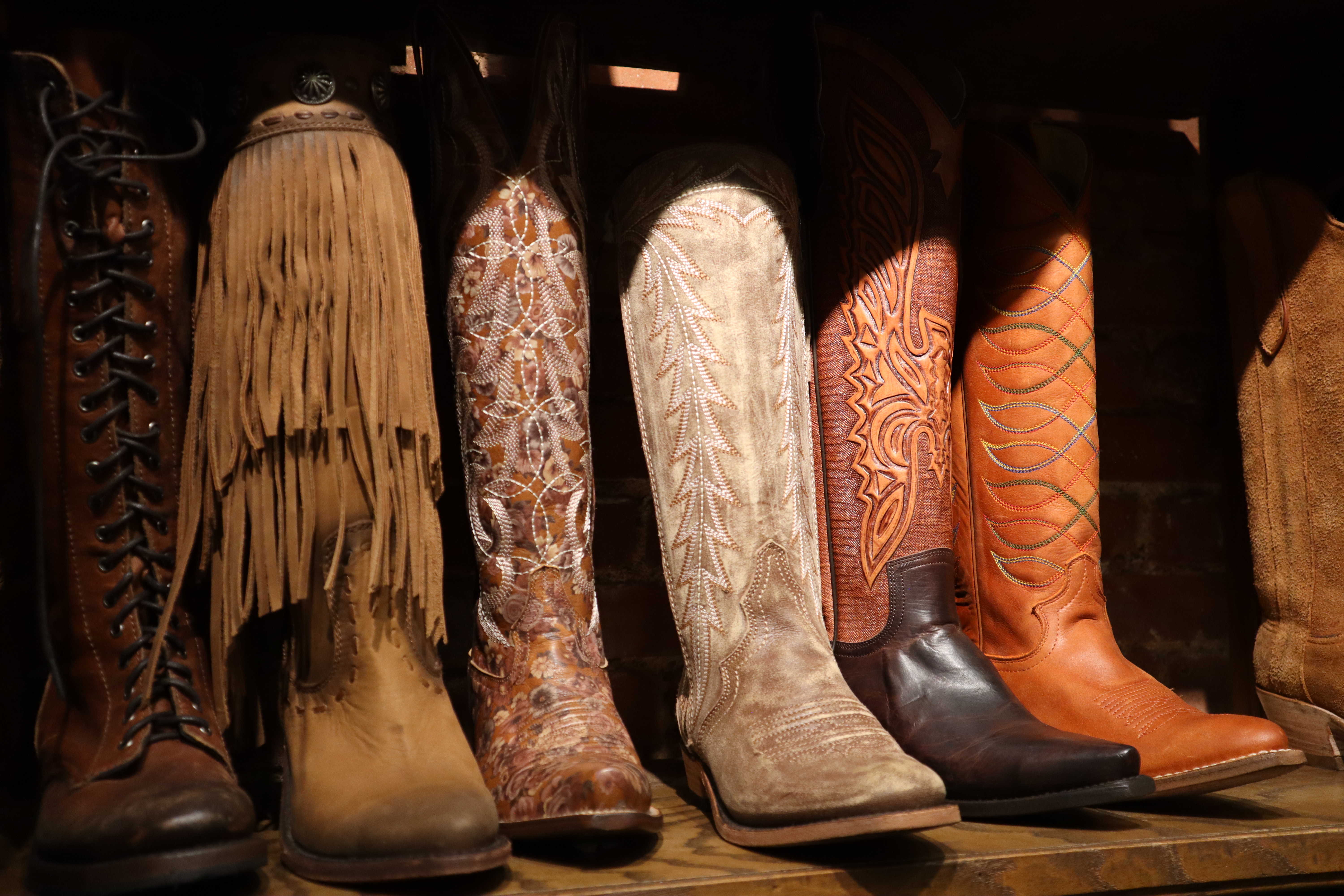 Dressy shoes, Texas